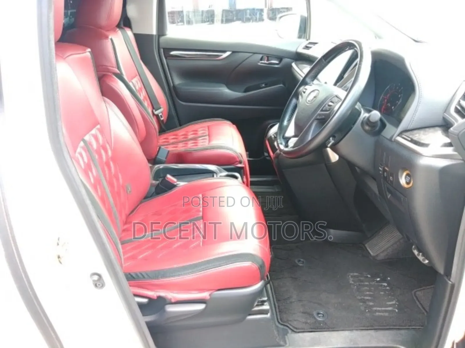 Toyota Alphard 2.5 Petrol AWD 2019 White