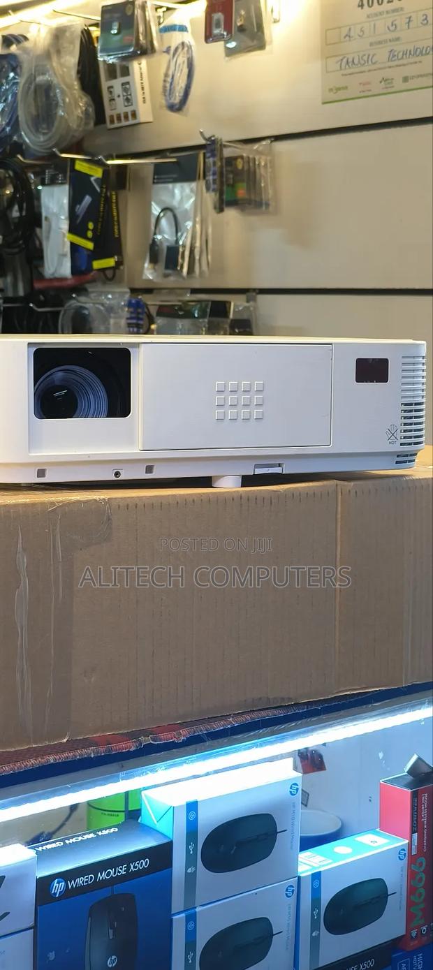 Nec Projector M403h - thumbnail 2