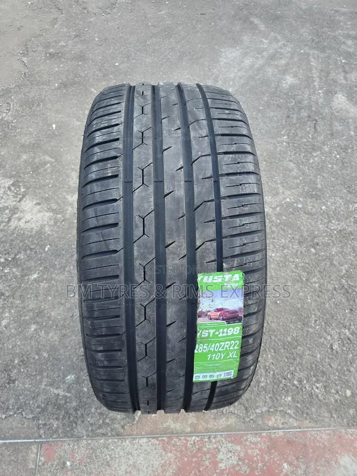 285/40 R22 Yusta Tyres (Highway)