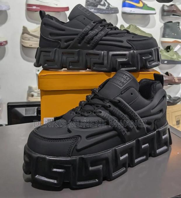 Mens and Women's Shoes - thumbnail 2