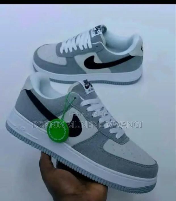 Mens and Women's Shoes - thumbnail 4