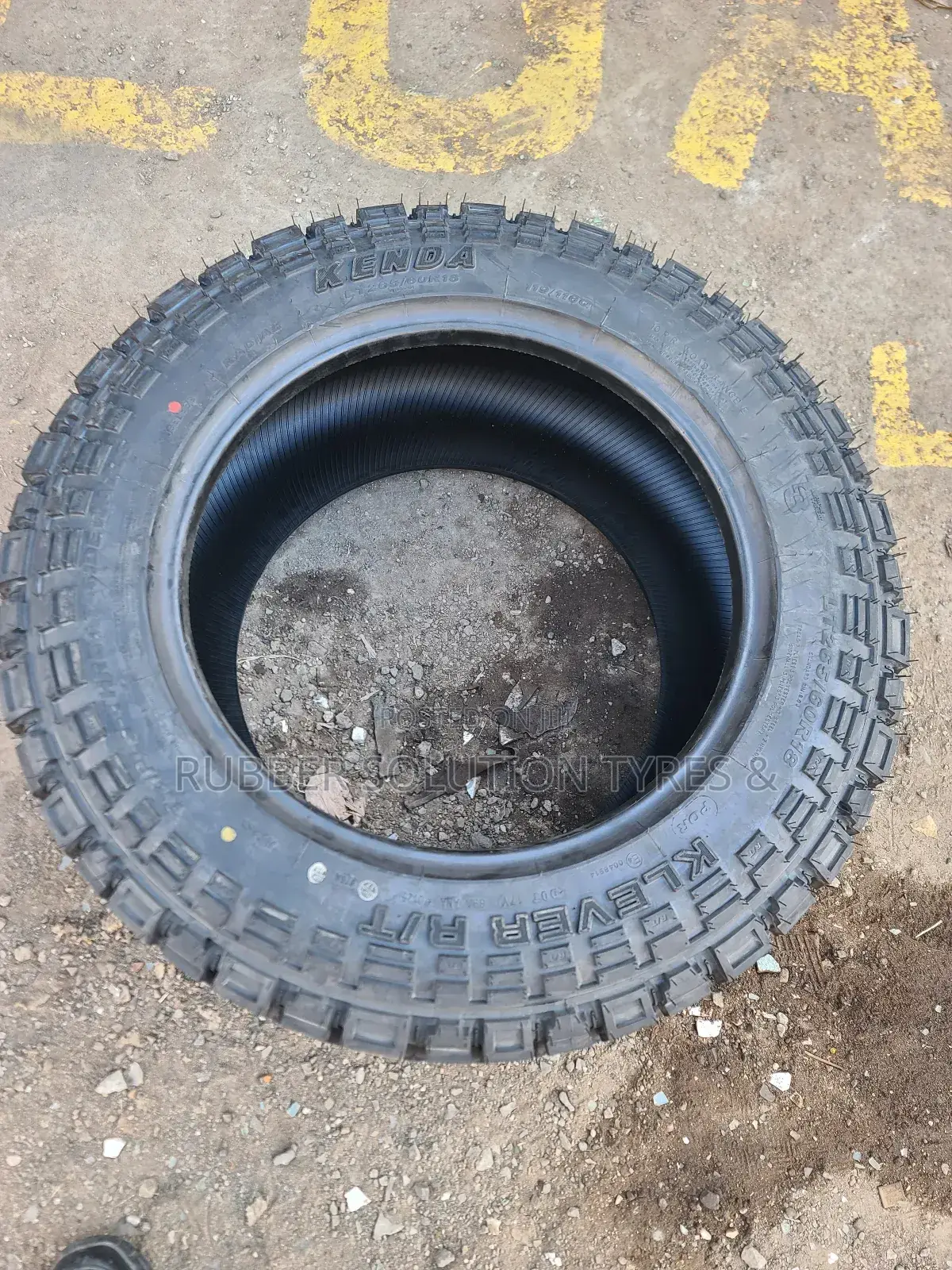 265 /60 R18 Kenda Tyres Kr601 Klever R/T All-Terrain