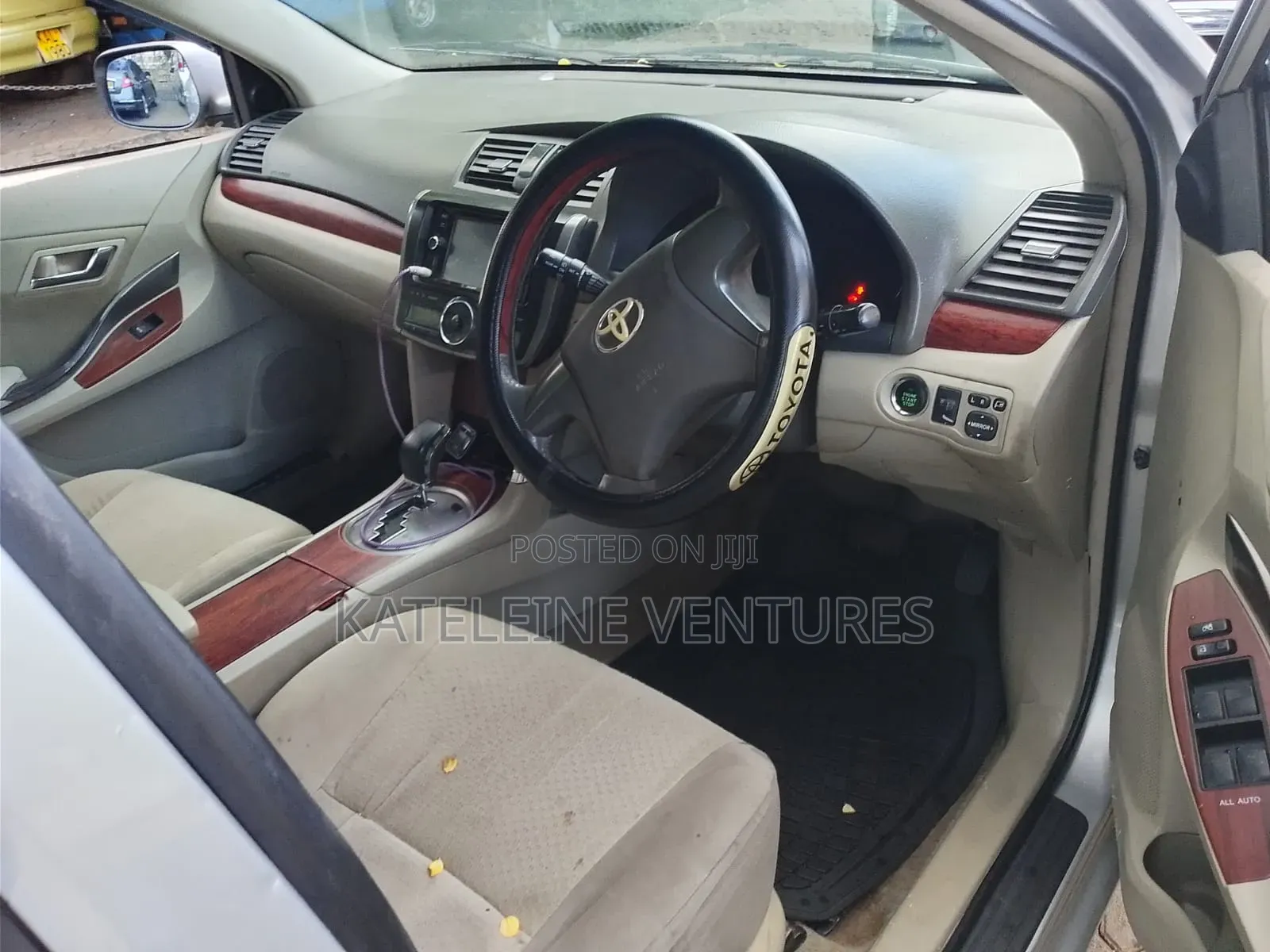 Toyota Premio 2010 Silver