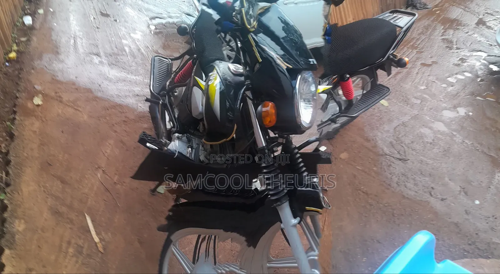 TVS HLX Plus ES 2025 Black