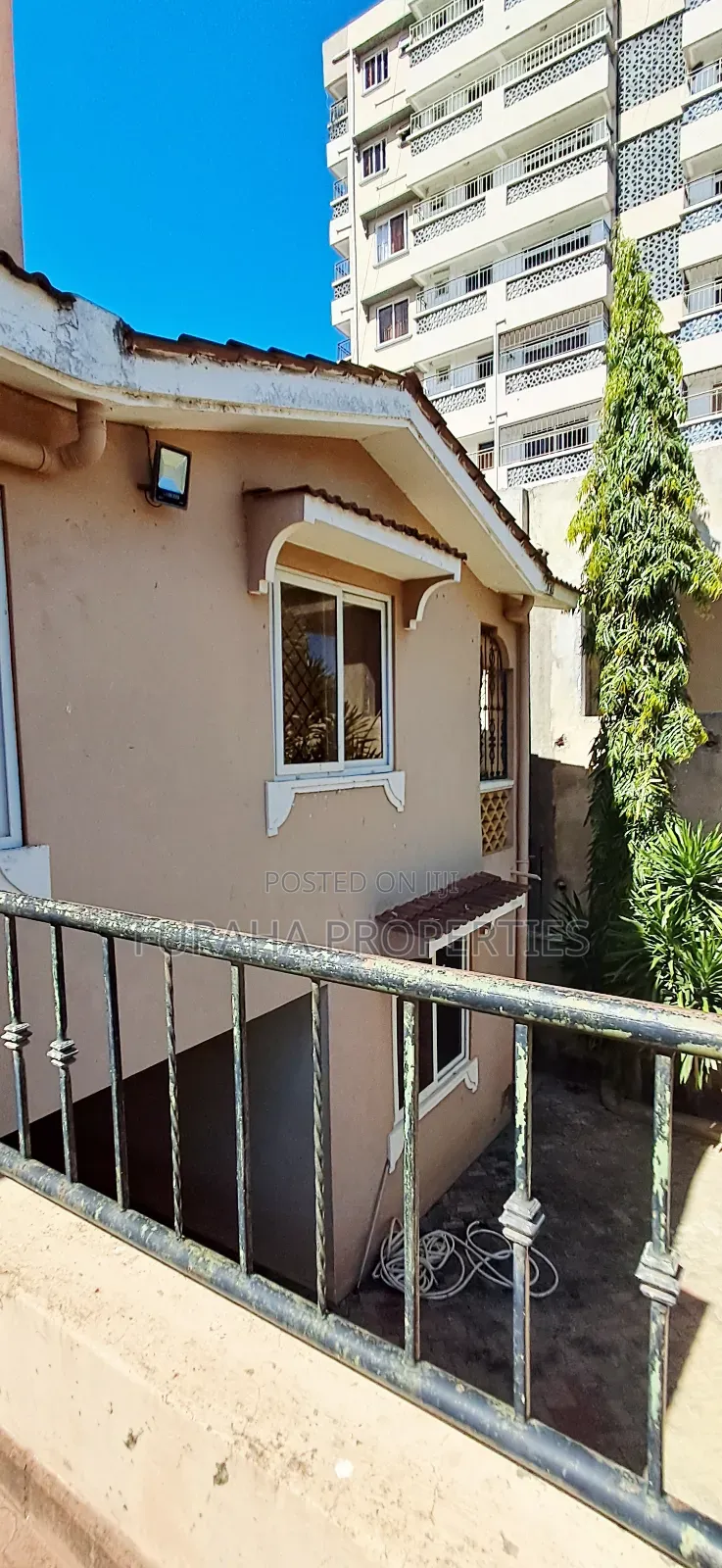 5bdrm Mansion in Nyali for sale
