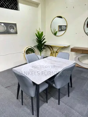Stylish Modern Luxury Dining Set – Sleek and Sophisticated Look