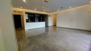4bdrm Apartment in Parklands/Highridge for sale