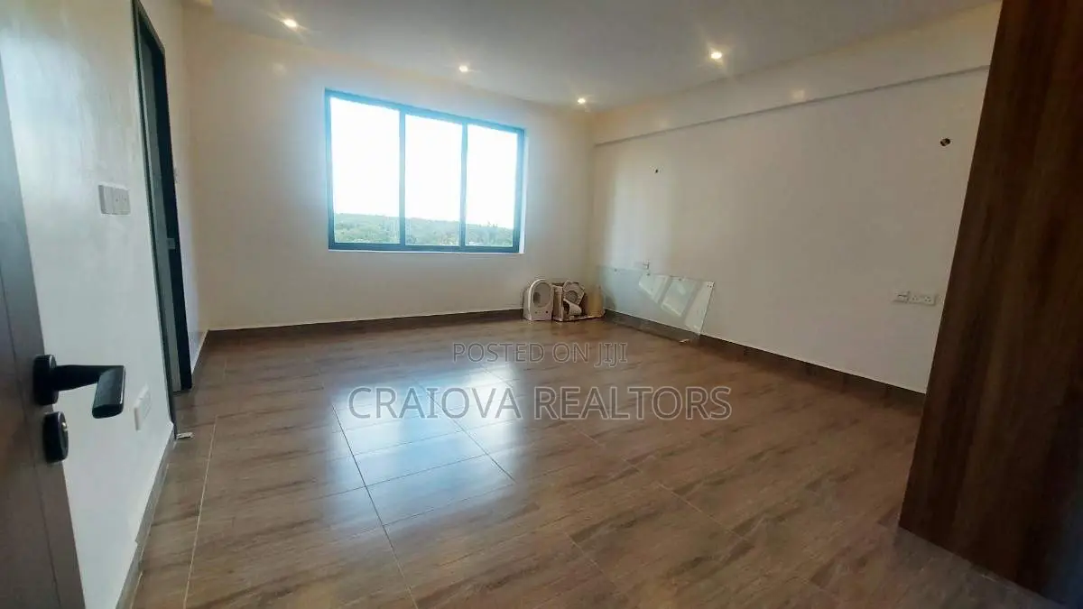 4bdrm Apartment in Parklands/Highridge for sale