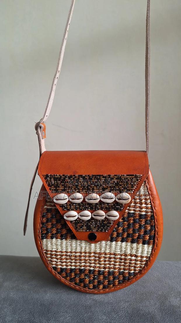 Vintage Woven Sisal Bags - thumbnail 4