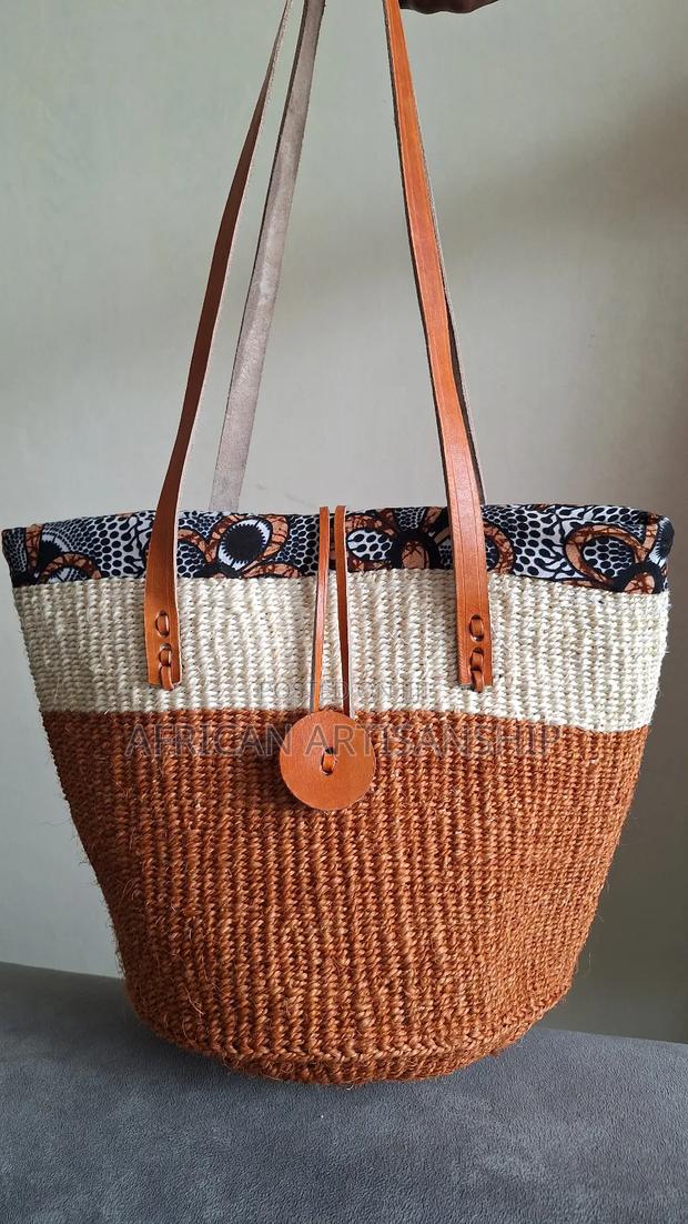 Vintage Woven Sisal Bags - thumbnail 14