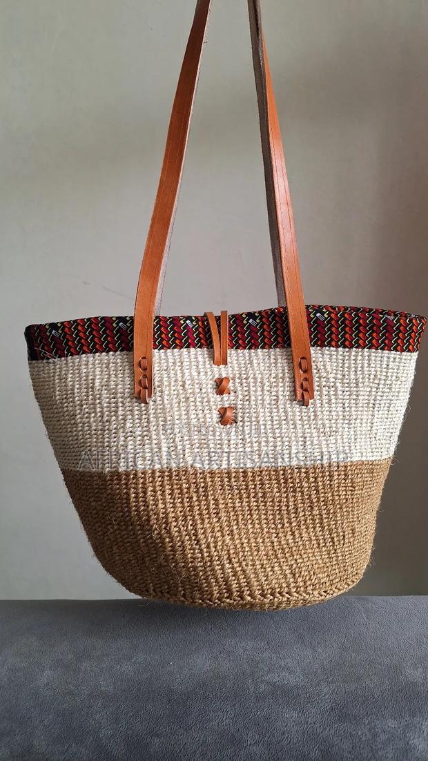 Vintage Woven Sisal Bags - thumbnail 17