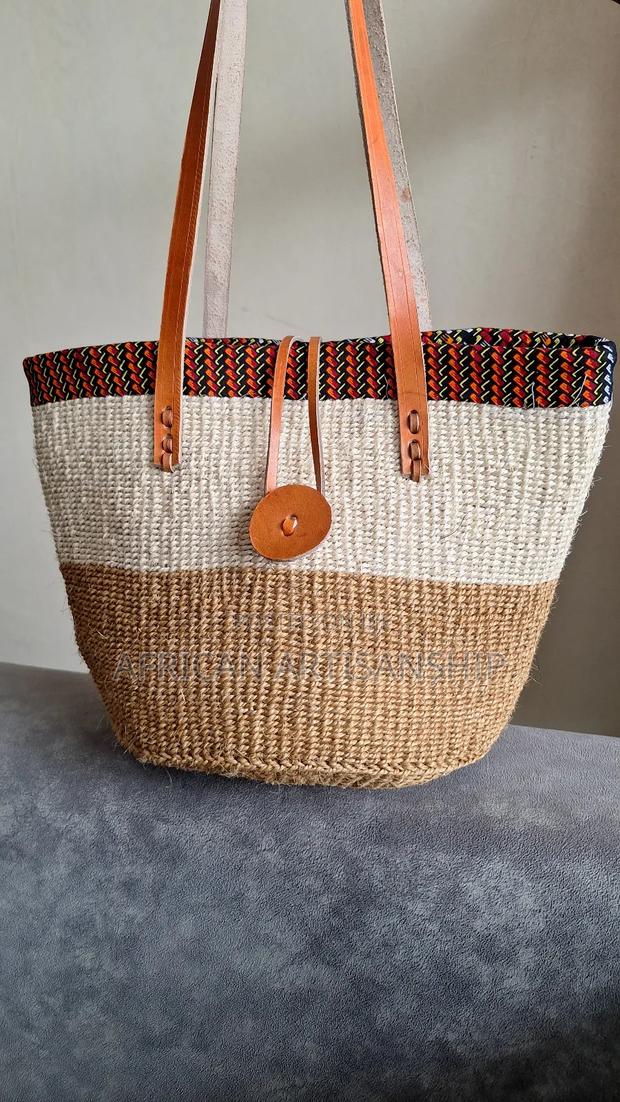 Vintage Woven Sisal Bags - thumbnail 18