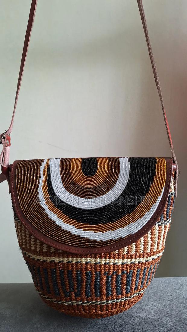 Vintage Woven Sisal Bags - thumbnail 20