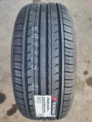 225/55r16 Yokohama Tyres 95 v Bluearth -Es