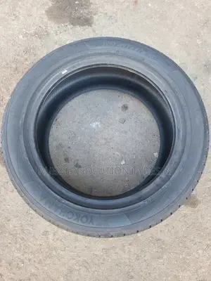 225/50r17 Yokohama Tyres 94 v Bluearth-Es