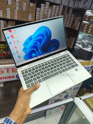 Laptop HP EliteBook 1040 G8 32GB Intel Core i7 SSD 512GB