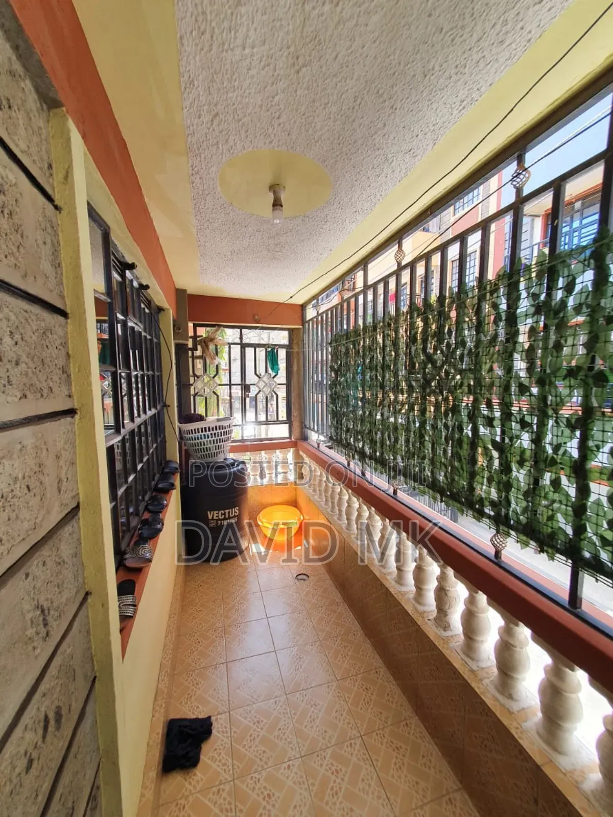 2 Bedrooms BNB Nasra Garden Donholm