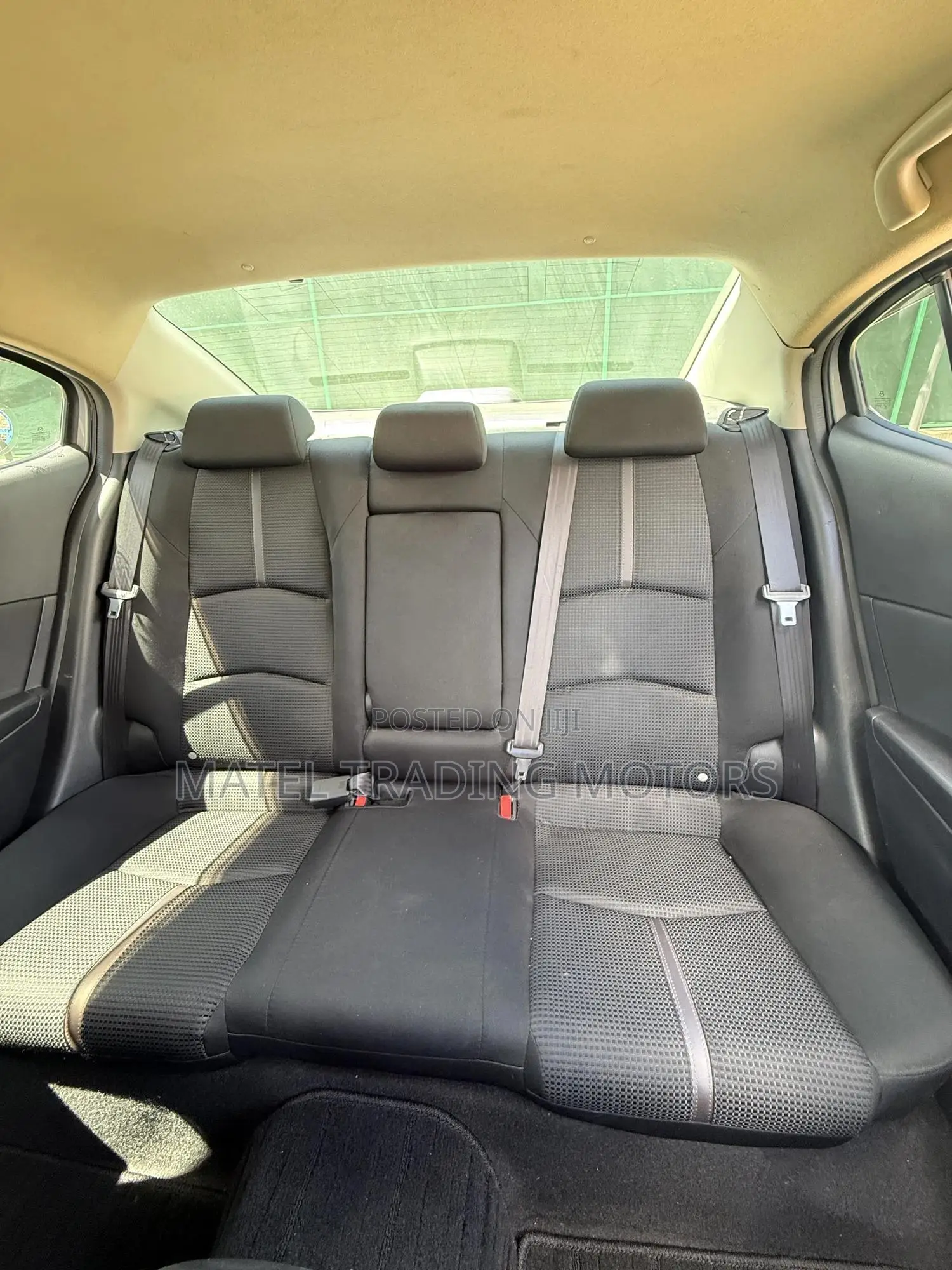 Mazda Axela 2018 Silver