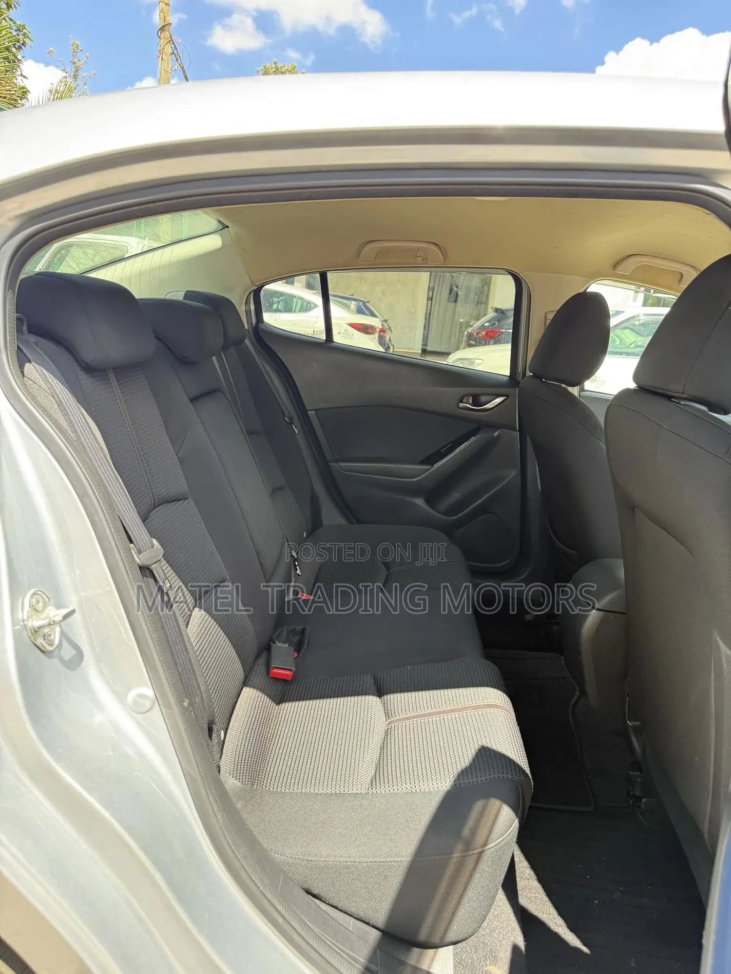Mazda Axela 2018 Silver