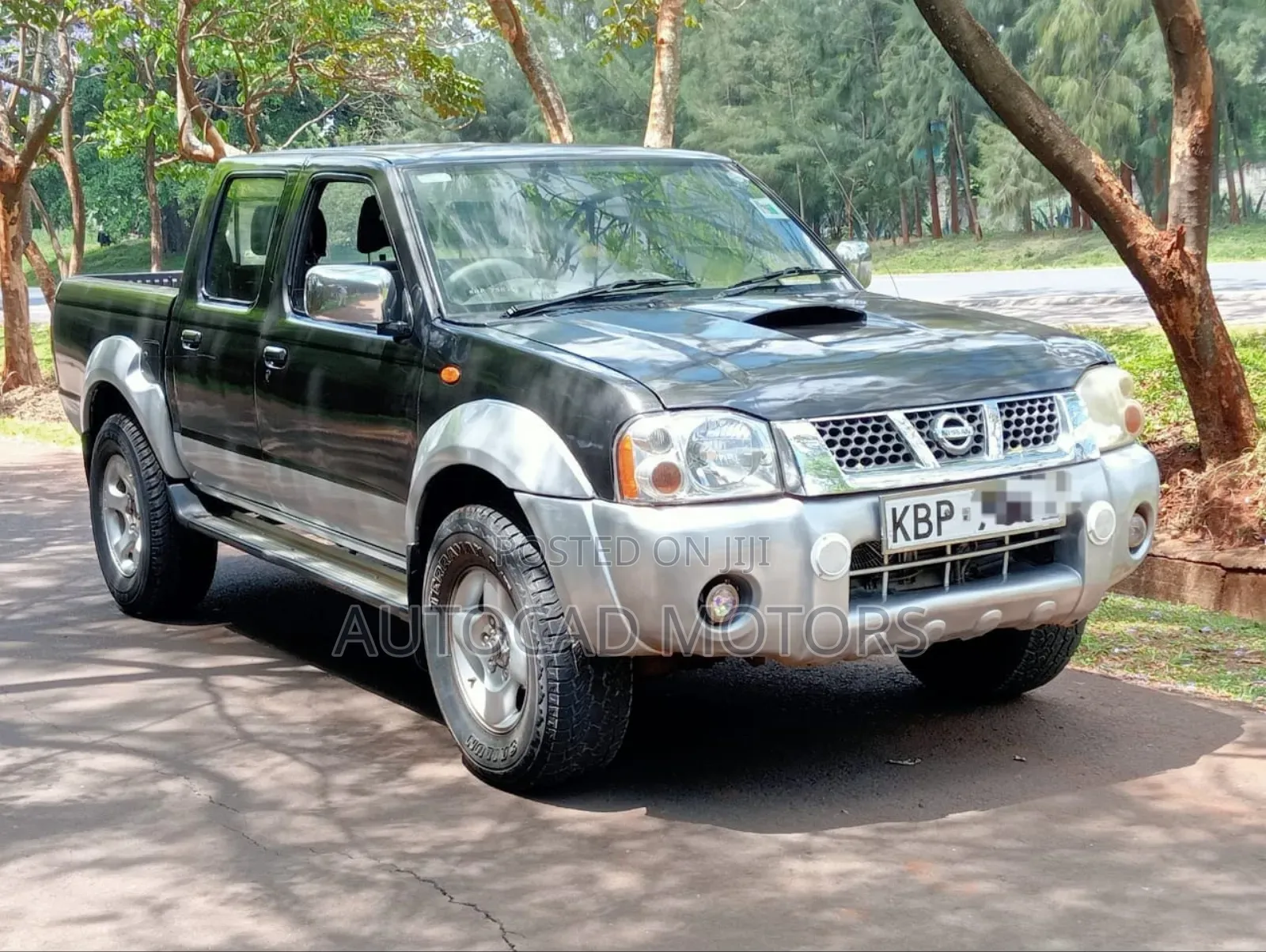 Nissan DoubleCab 2005 Silver