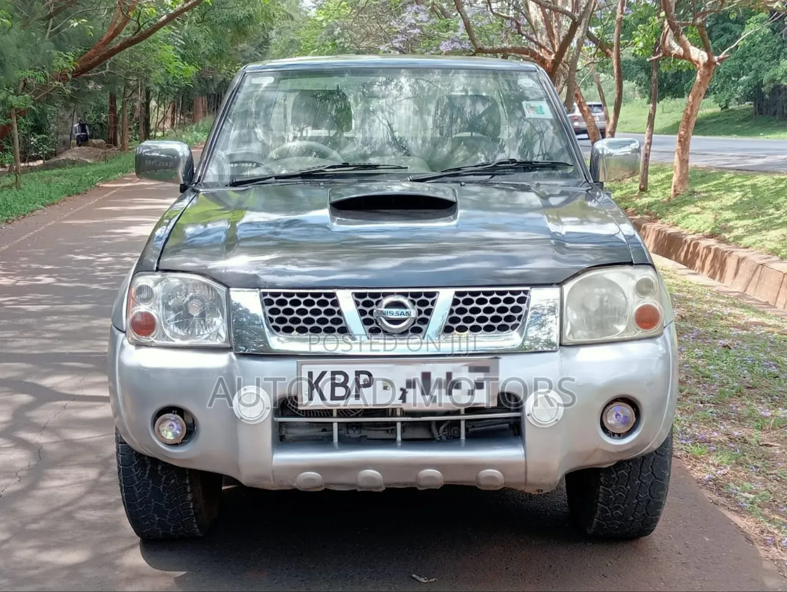 Nissan DoubleCab 2005 Silver
