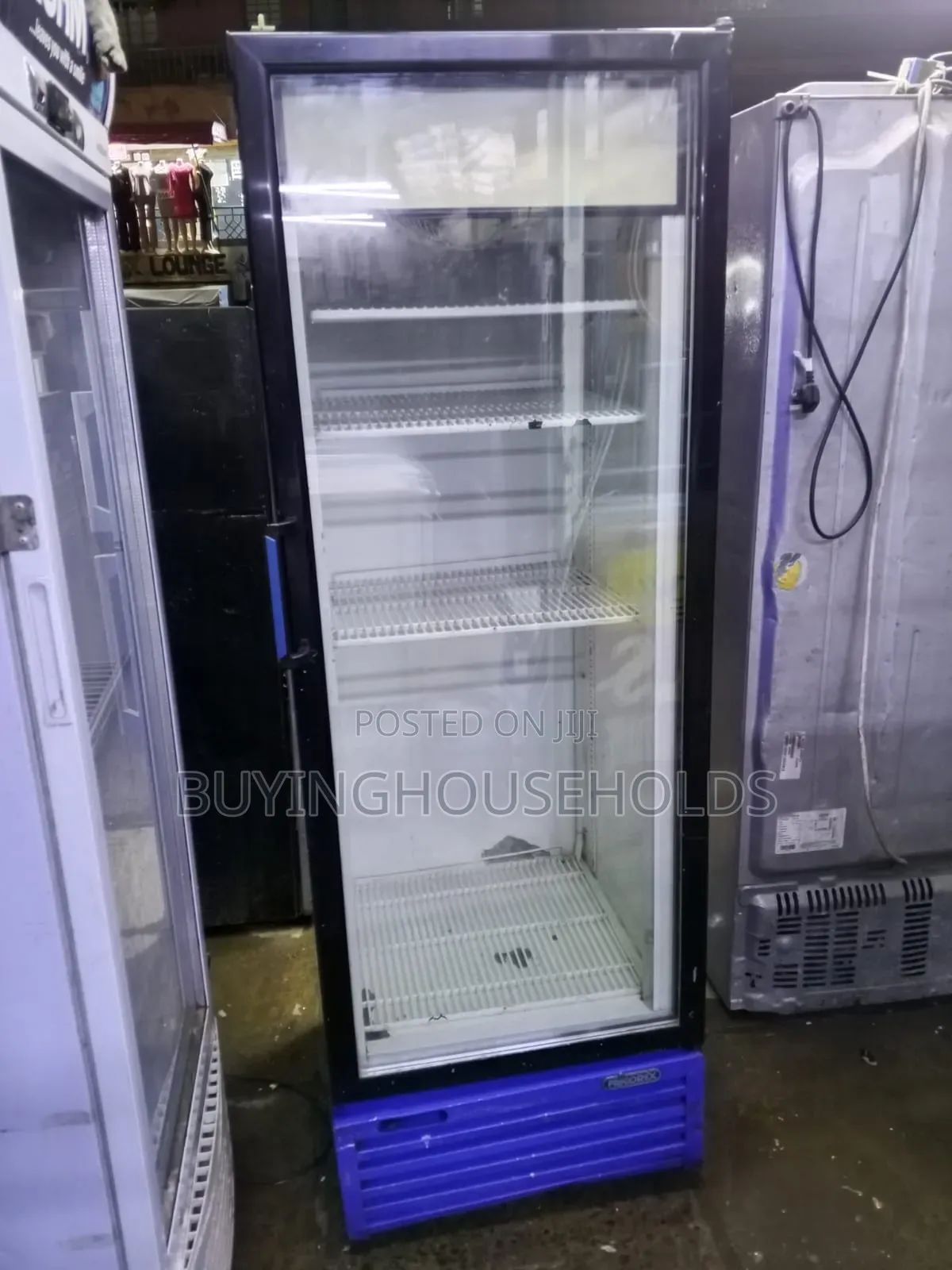 Ramtons 300l Showcase Display Fridge