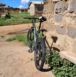 Tanda Mountain Bike Size 26