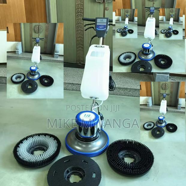 Fast-acting Floor Cleaner Machine