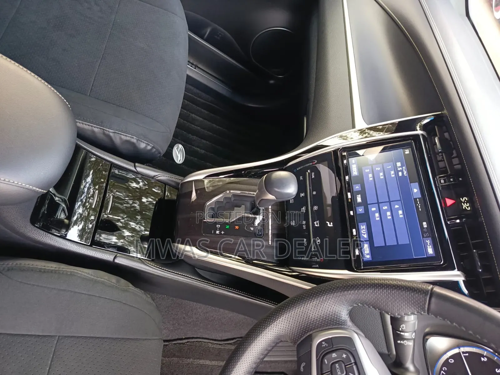 Toyota Harrier 2019 Silver