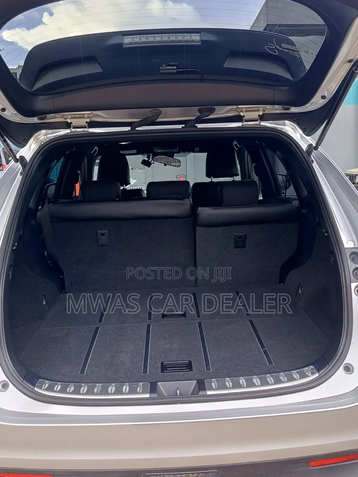 Toyota Harrier 2019 Silver
