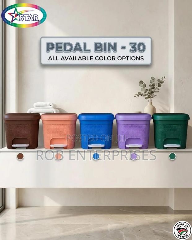 30ltrs Star Pedal Bins - thumbnail 3