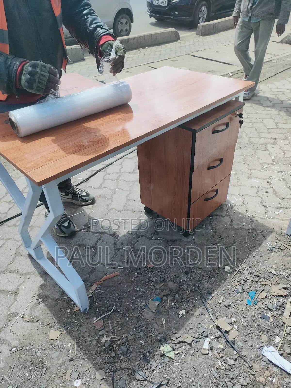 Modern Workstation Desk (Perfect for Office and Home Setsup