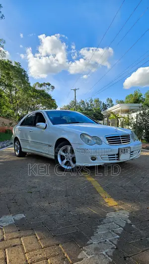Mercedes-Benz C180 2007 White