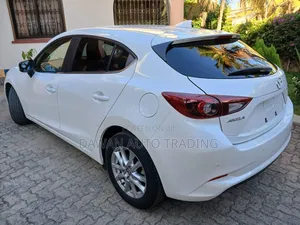 Mazda Axela 2019 White