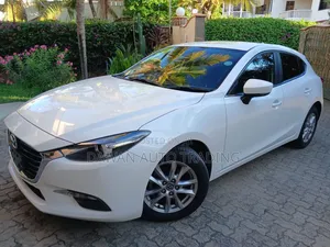 Mazda Axela 2019 White