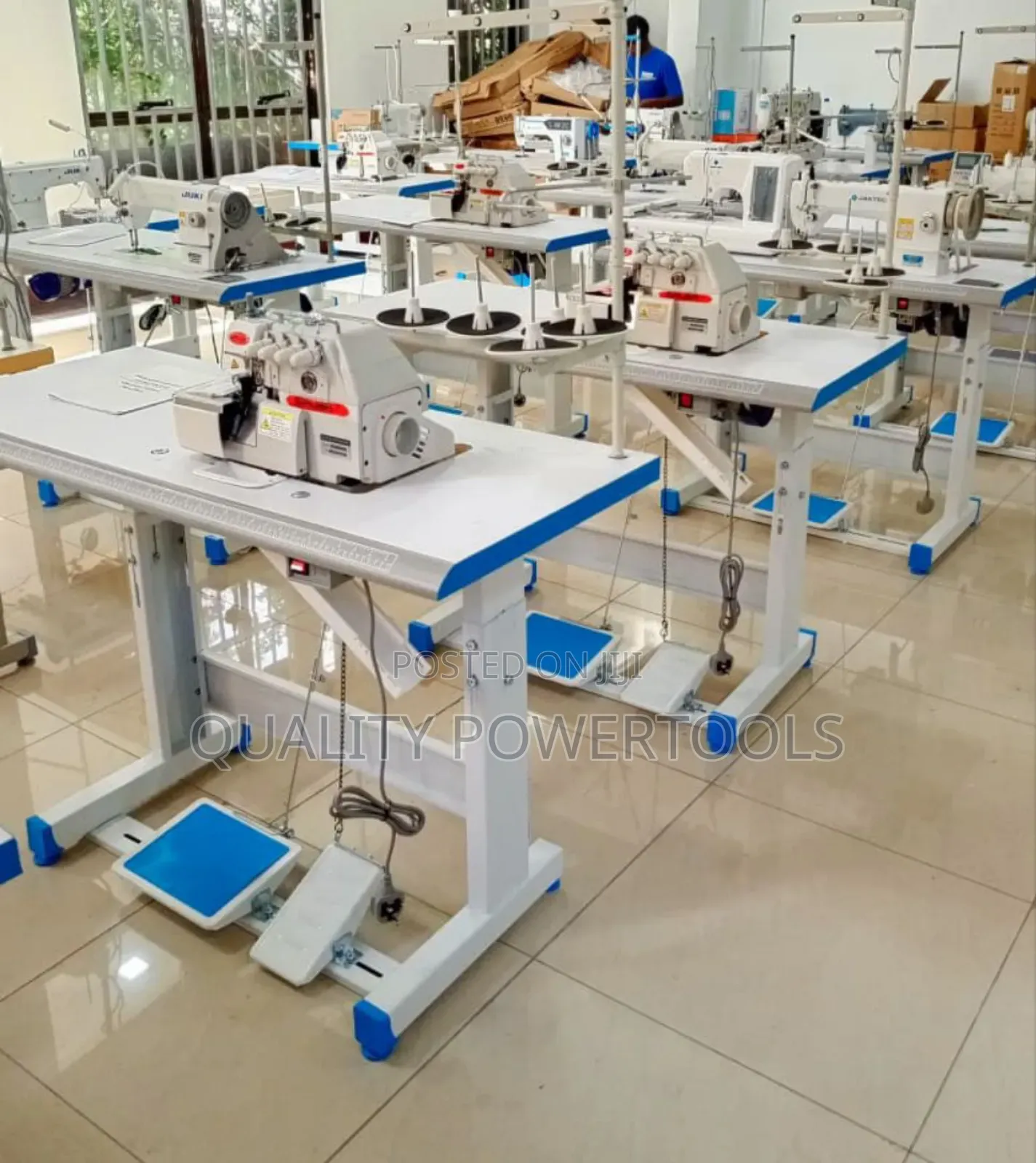 Industrial Siruba Overlock Sewing Machine