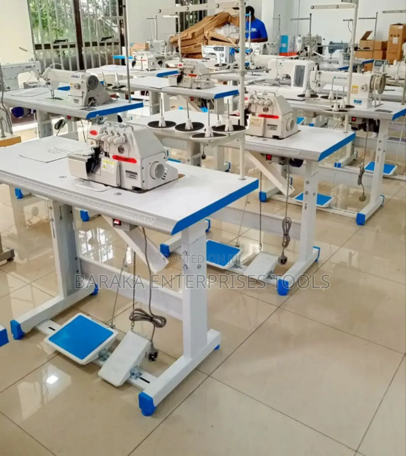 Industrial Siruba Overlock Sewing Machine