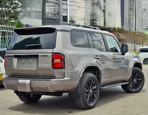 New Toyota Land Cruiser Prado 2.8 2025 Gray