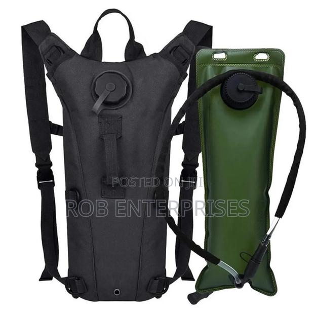 Tactical Hydration Backpack - thumbnail 3