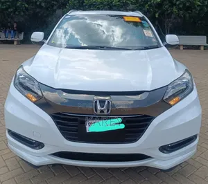 Honda Vezel 2018 White