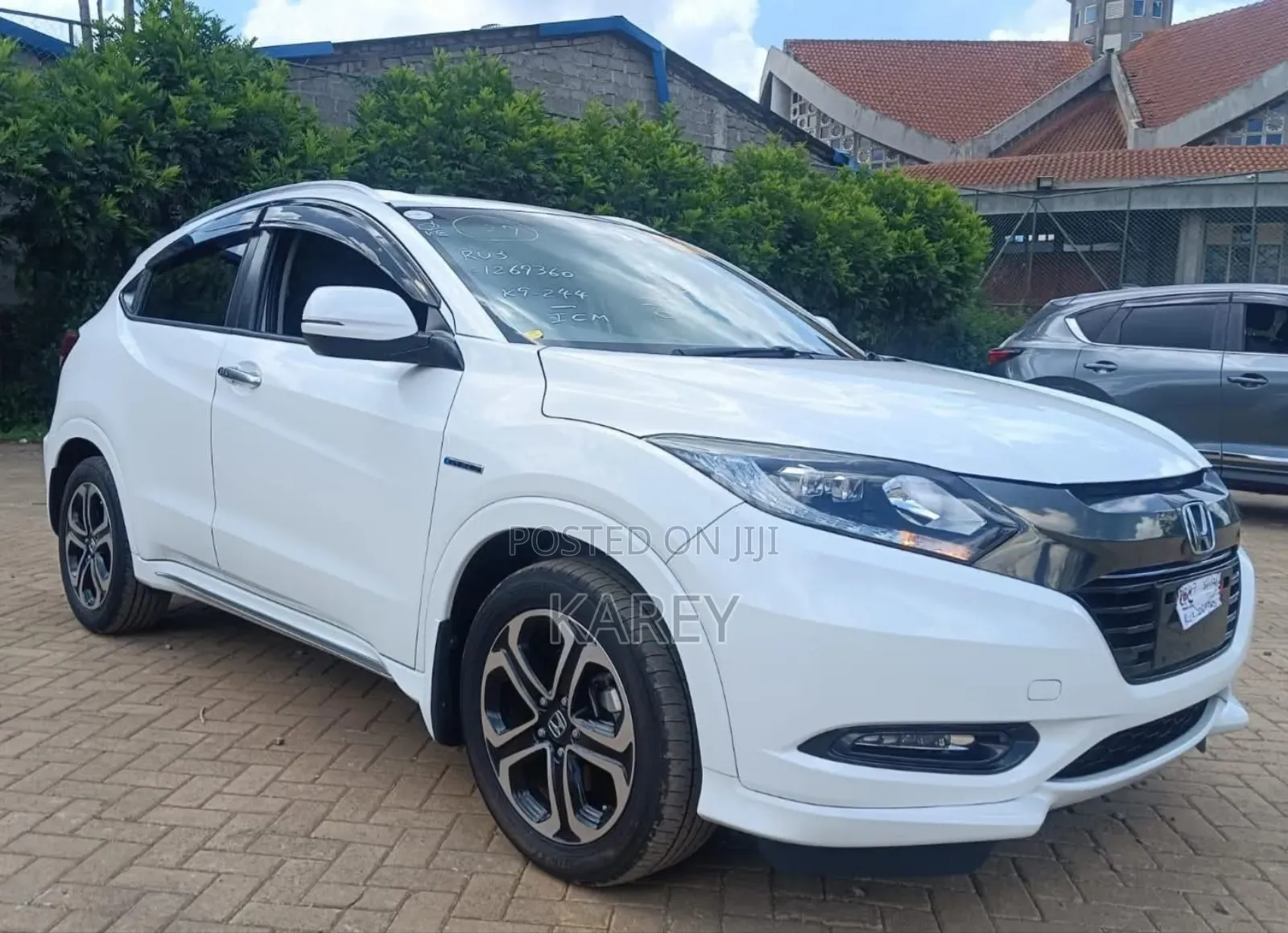 Honda Vezel 2018 White
