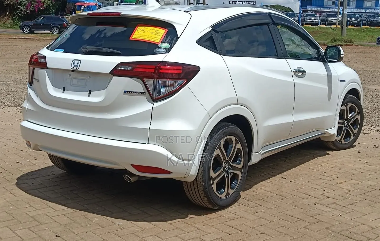 Honda Vezel 2018 White