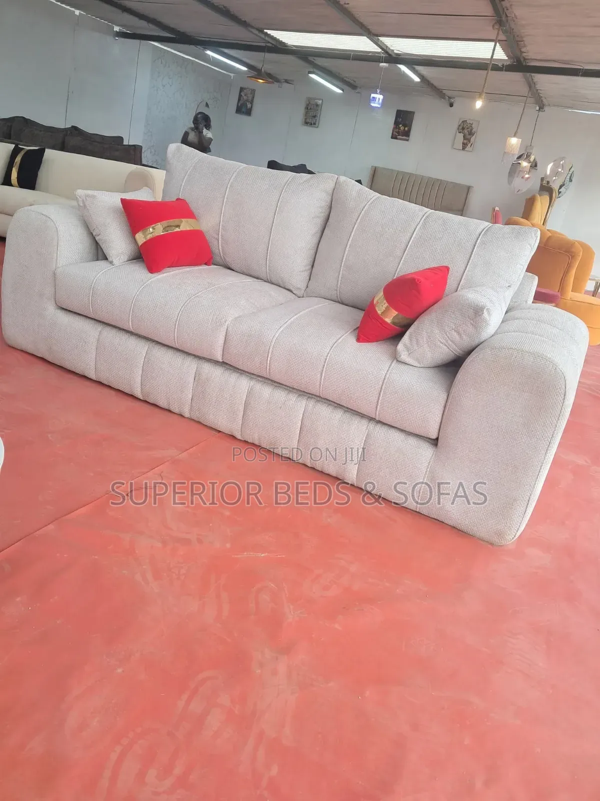 3-Seater Sofa With a Pair of Pillows