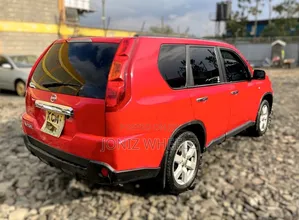 Nissan X-Trail 2.0 Petrol XE 2010 Red