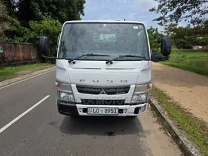 Mitsubishi Fuso Tipper Truck
