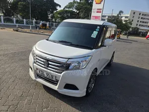 Suzuki Solio 2017 White