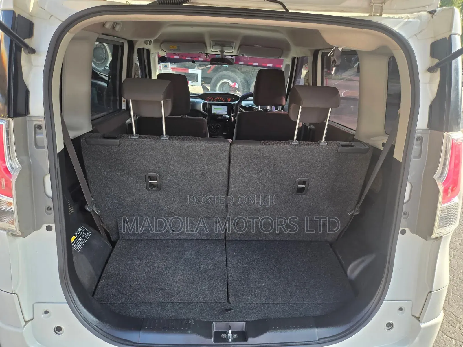 Suzuki Solio 2017 White