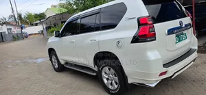 Toyota Land Cruiser Prado 2.7 2021 White