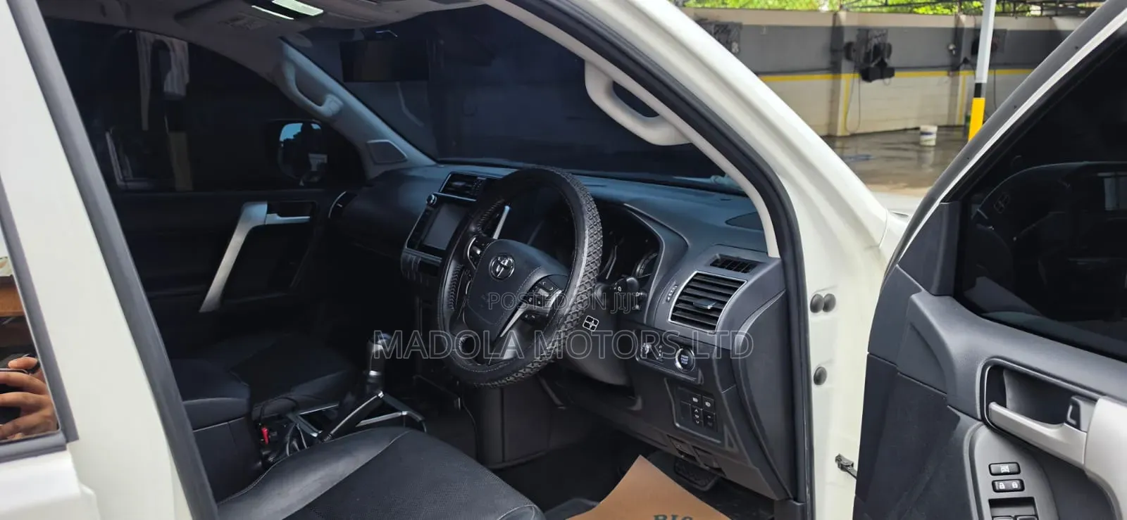 Toyota Land Cruiser Prado 2.7 2021 White