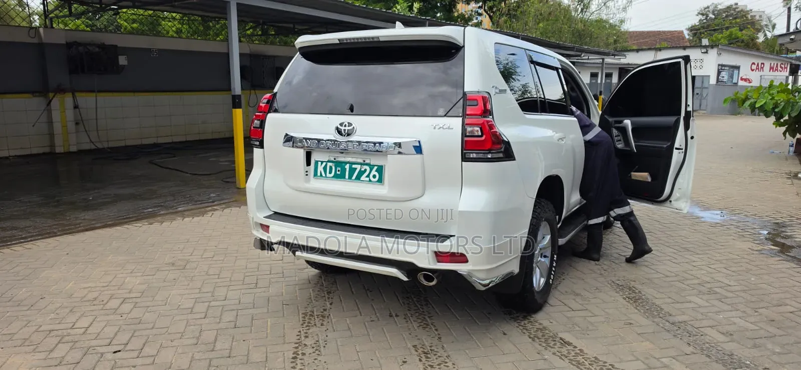 Toyota Land Cruiser Prado 2.7 2021 White
